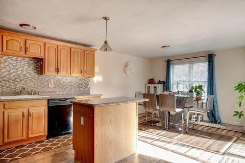 46 Honeysuckle Rd, Worcester, MA 01607 photo 6