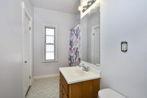 8 Lund St, Worcester, MA 01607 photo 13