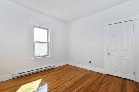 8 Lund St, Worcester, MA 01607 photo 8
