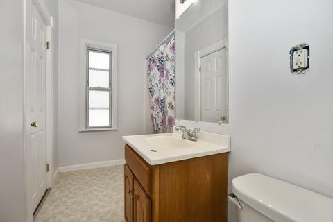 8 Lund St, Worcester, MA 01607 photo 12