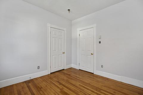 8 Lund St, Worcester, MA 01607 photo 7