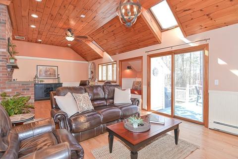 143 South St, Upton, MA 01568 photo 15