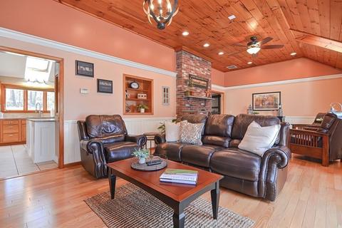 143 South St, Upton, MA 01568 photo 14