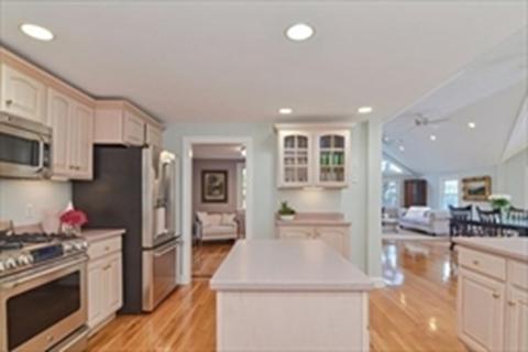 90 Marla Ln, Reading, MA 01867 photo 8