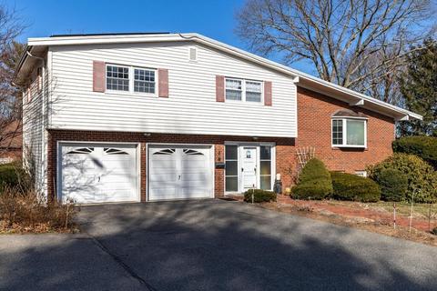2 Darrell Dr, Randolph, MA 02368 photo 2