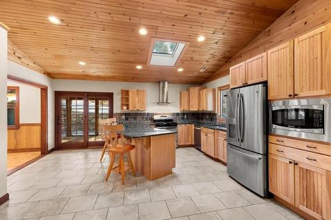 8 Circle St, Middleton, MA 01949 photo 16