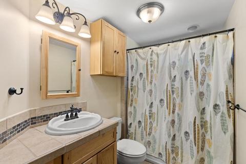 8 Circle St, Middleton, MA 01949 photo 29