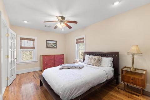 8 Circle St, Middleton, MA 01949 photo 22