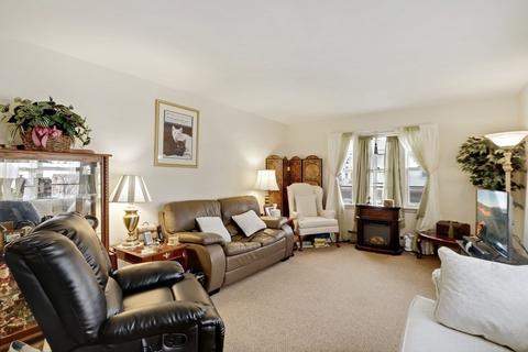 23 Morris St, Webster, MA 01570 photo 4