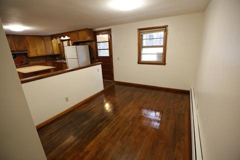 16 Nancy Dr, Webster, MA 01570 photo 7