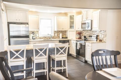 6 Orrison St, Worcester, MA 01609 photo 4