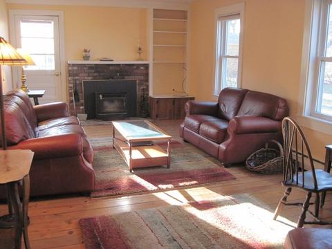 21 Crane Ave, Maynard, MA 01754 photo 4