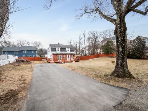 45 Crawford St, Worcester, MA 01604 photo 2