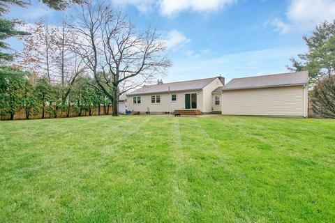25 Wells Ave, Springfield, MA 01119 photo 6