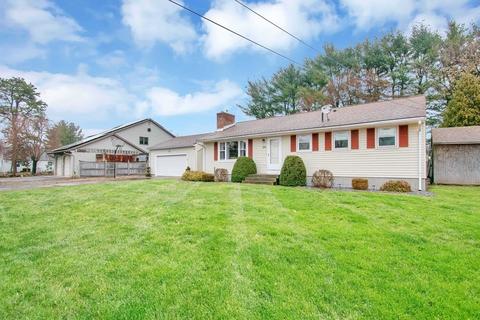 25 Wells Ave, Springfield, MA 01119 photo 4