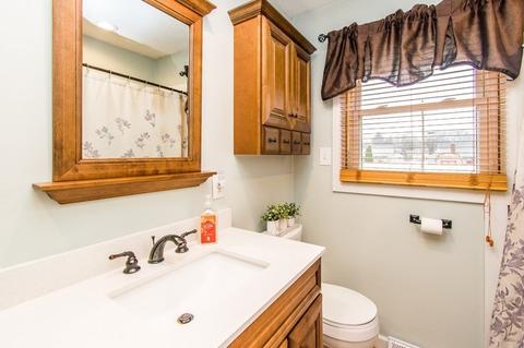 25 Wells Ave, Springfield, MA 01119 photo 28