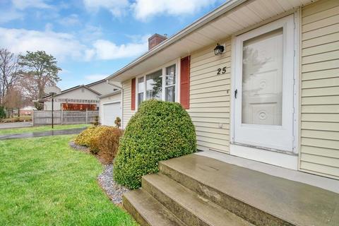25 Wells Ave, Springfield, MA 01119 photo 3