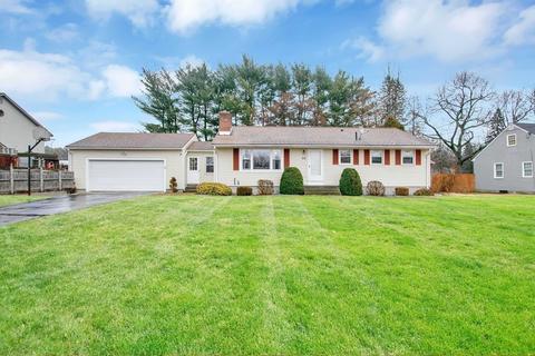 25 Wells Ave, Springfield, MA 01119 photo 2