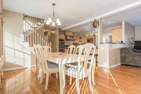 47 Dawson Rd, Worcester, MA 01602 photo 11