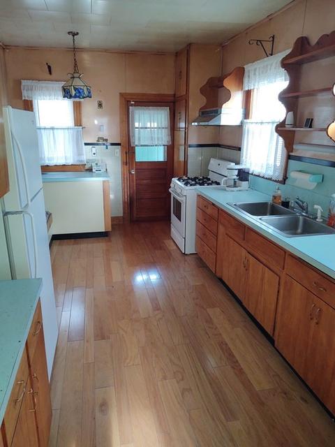 246 Shute St, Everett, MA 02149 photo 7