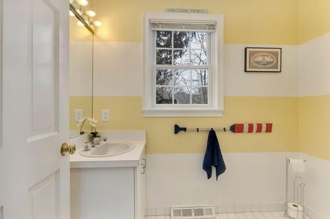 925 Main St #8, Cotuit, MA 02635 photo 6