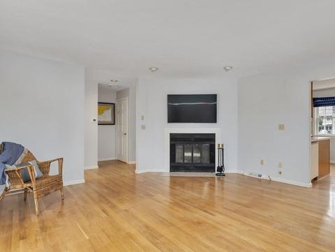 925 Main St #8, Cotuit, MA 02635 photo 5