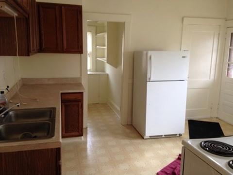 65 Phoenix Ter, Springfield, MA 01104 photo 4