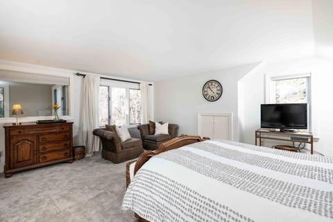 5 Great Plain Ave, Wellesley, MA 02482 photo 14