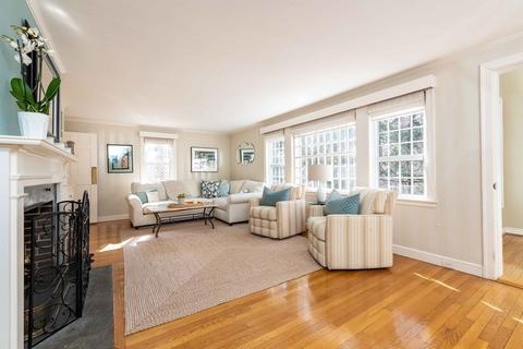 5 Great Plain Ave, Wellesley, MA 02482 photo 3