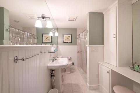 5 Great Plain Ave, Wellesley, MA 02482 photo 10