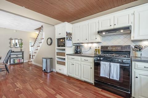 137 Chestnut St, Upton, MA 01568 photo 11