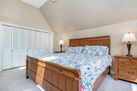 137 Chestnut St, Upton, MA 01568 photo 23