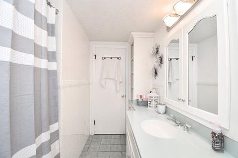 82 Chilson St, Springfield, MA 01118 photo 17