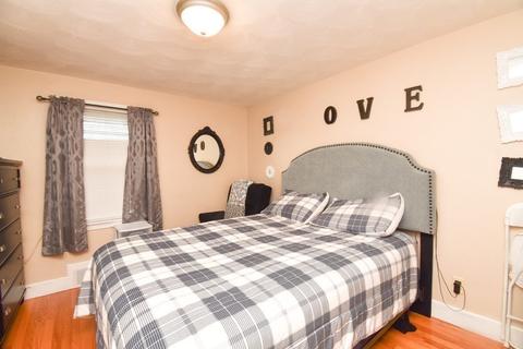 82 Chilson St, Springfield, MA 01118 photo 18