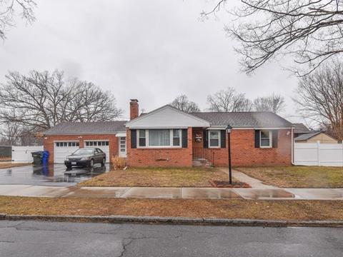 82 Chilson St, Springfield, MA 01118 photo 1