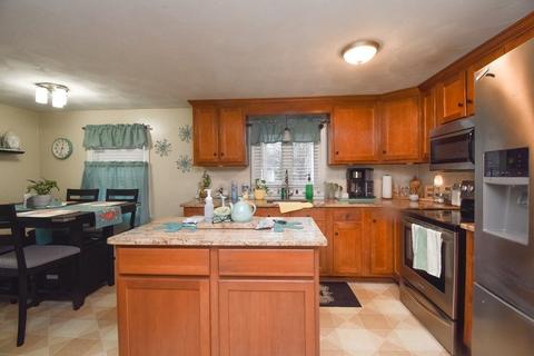 82 Chilson St, Springfield, MA 01118 photo 7