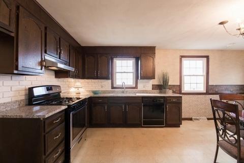 320 Quincy St, Fall River, MA 02720 photo 6