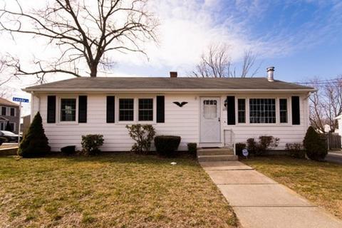 320 Quincy St, Fall River, MA 02720 photo 2