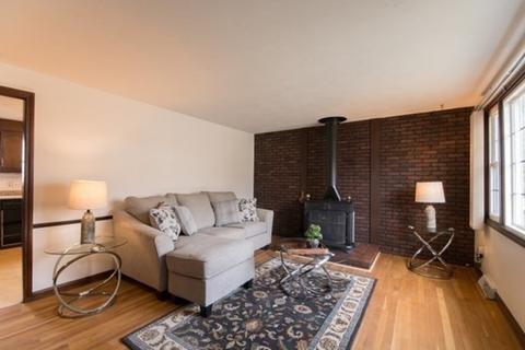 320 Quincy St, Fall River, MA 02720 photo 9