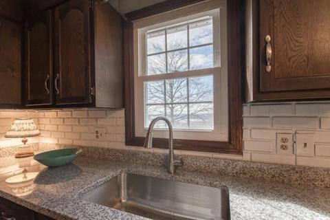 320 Quincy St, Fall River, MA 02720 photo 8