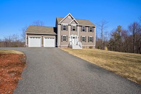 67 Davis Rd, Westminster, MA 01473 photo 2