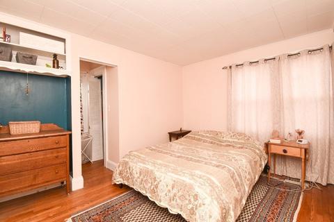 16 Harkness, Springfield, MA 01118 photo 30