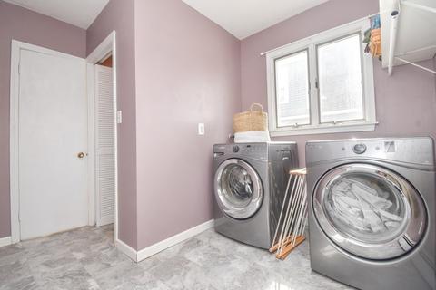 16 Harkness, Springfield, MA 01118 photo 23