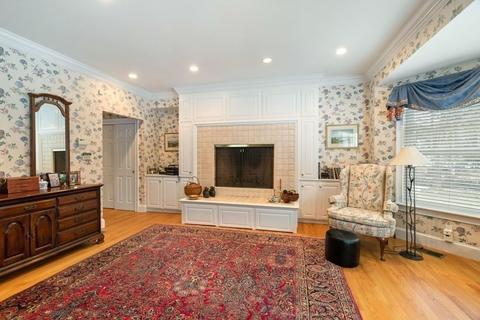 34 Wilson Ln, Needham, MA 02492 photo 20