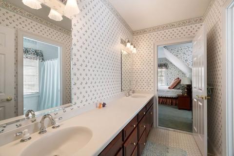 34 Wilson Ln, Needham, MA 02492 photo 25