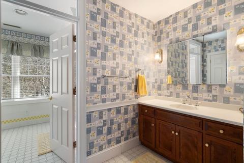 34 Wilson Ln, Needham, MA 02492 photo 27