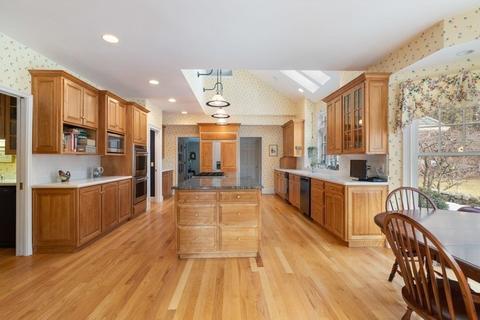 34 Wilson Ln, Needham, MA 02492 photo 10