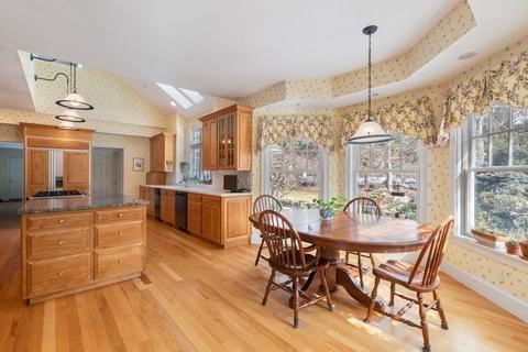 34 Wilson Ln, Needham, MA 02492 photo 11
