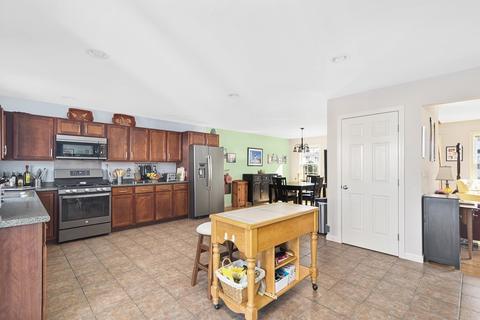 452 Kennedy St, Fall River, MA 02721 photo 18