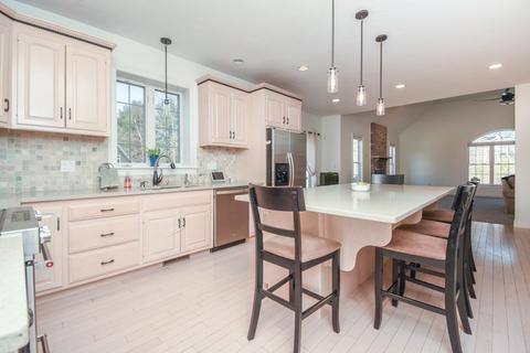 27 Prospect St, Upton, MA 01568 photo 6
